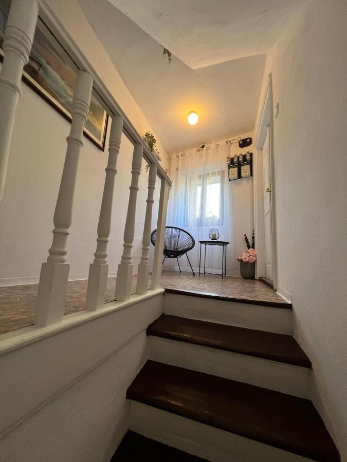 Sml Apartments 1 Izola Exterior photo